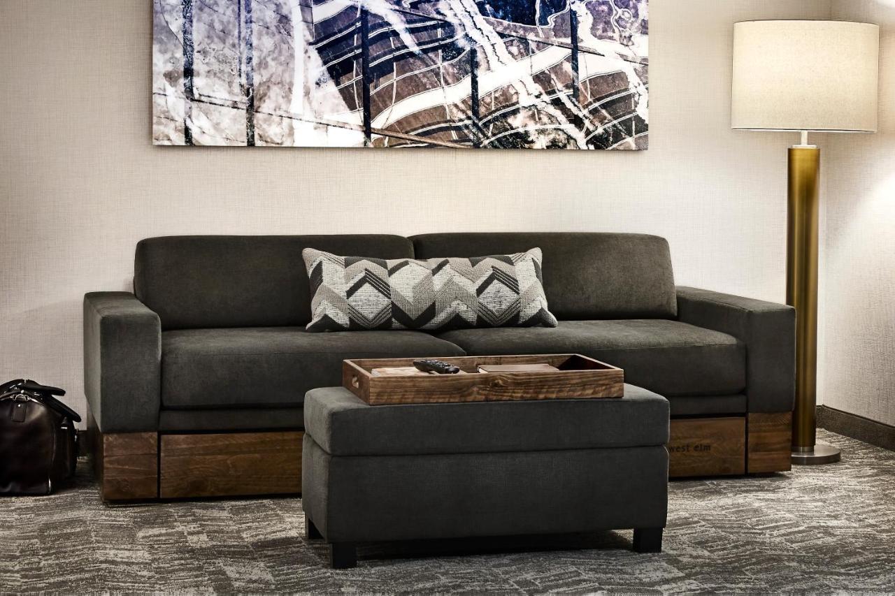 Springhill Suites By Marriott Springfield North Екстер'єр фото